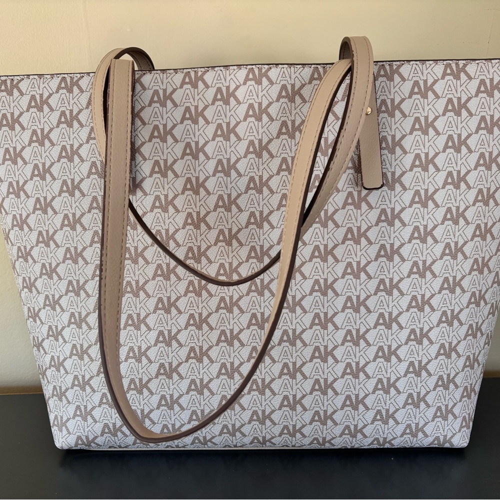 Brown and Cream Tote Bag - Picture 2 of 4